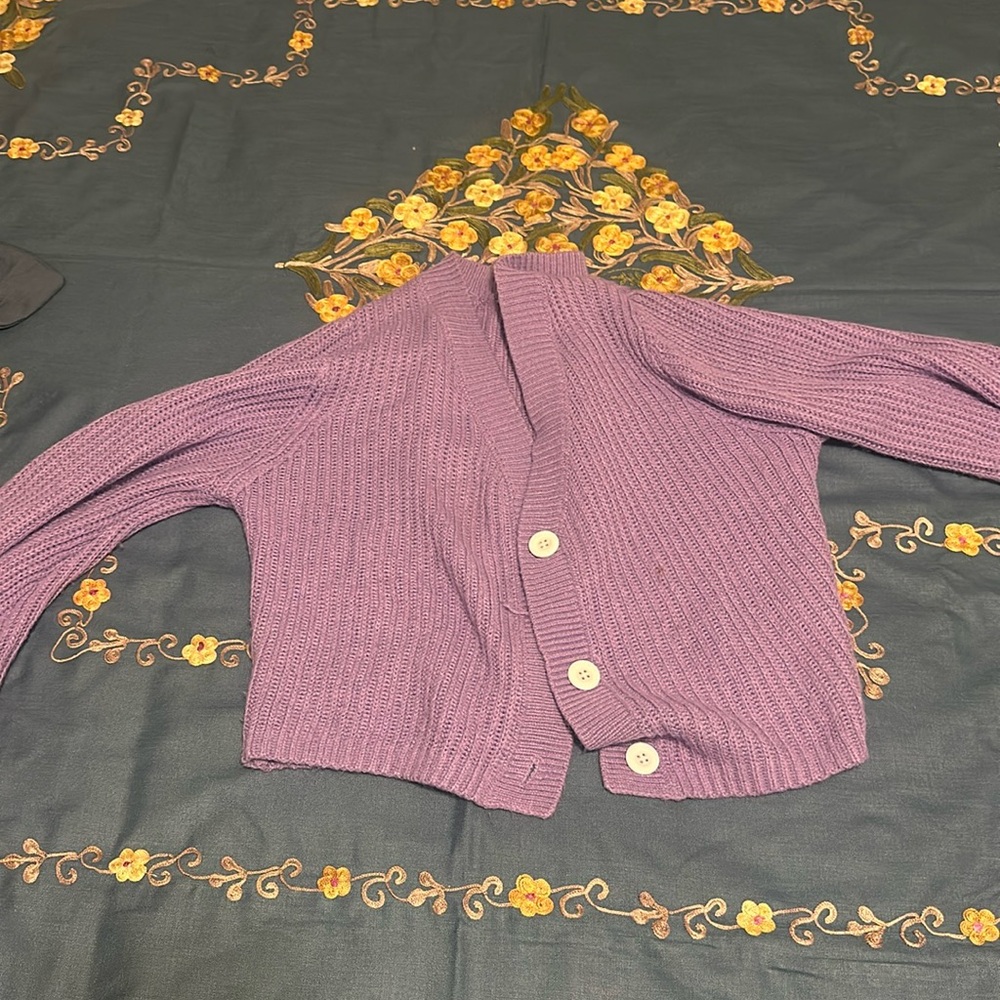 lavender cardigan! in size L! is a lil longer than waist length